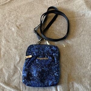 Baggallini Navy Floral Crossbody Bag